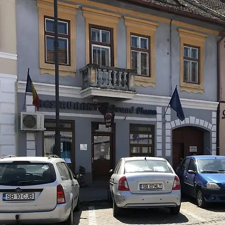 9 Mai Central Studio Apartment Sibiu
